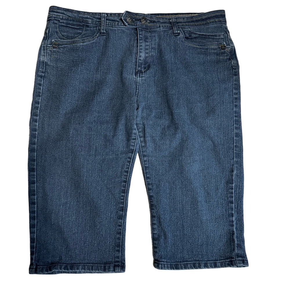 I.Q. & Company Women’s Dark Wash Denim Capris Size 14